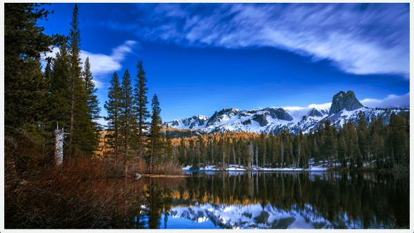 Fall time view of Mammoth Lakes