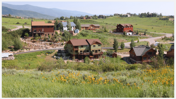 View of cabin style homes in Steamboat Springs Co