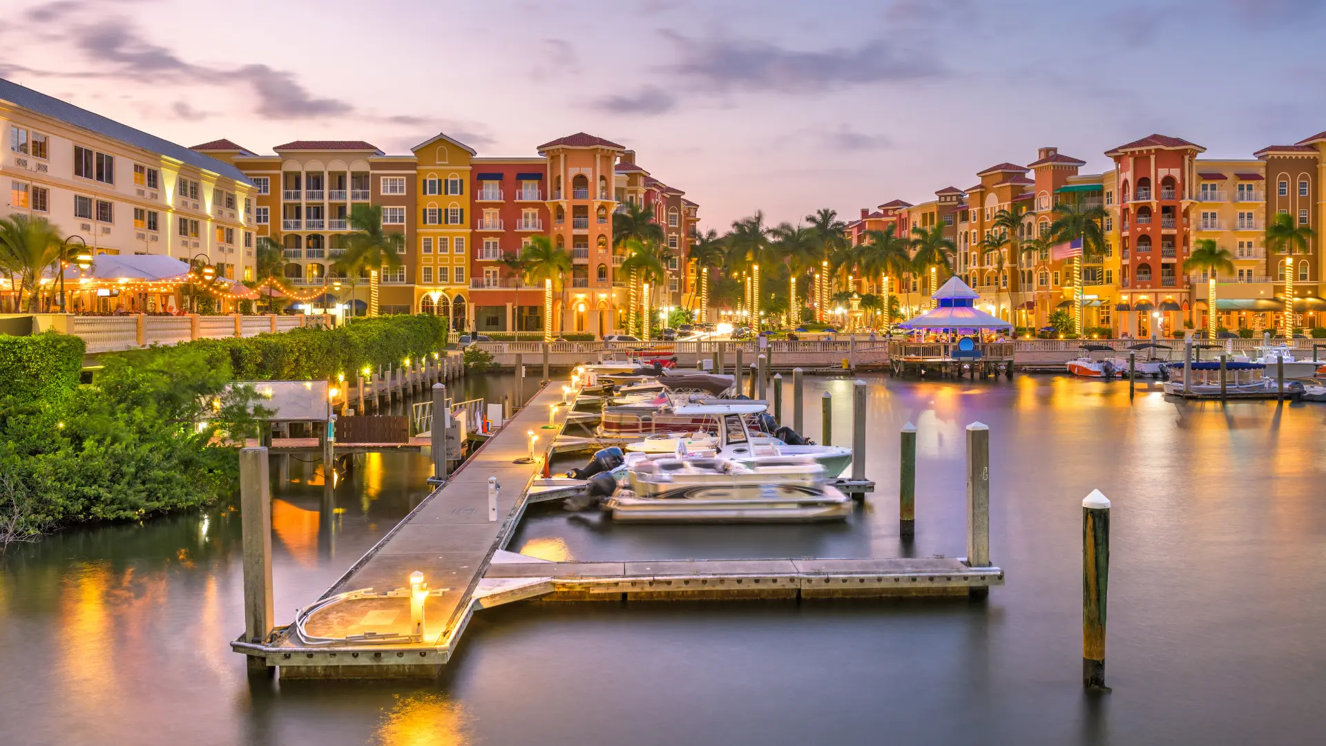 Top 10 Things to Do in Downtown Naples, Florida for a Staycation