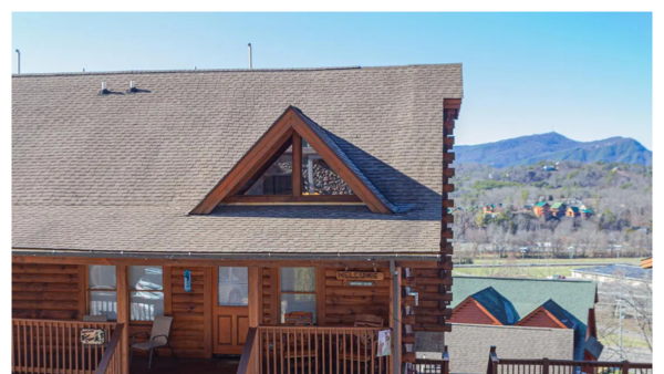 View of cabin in Pigeon Forge