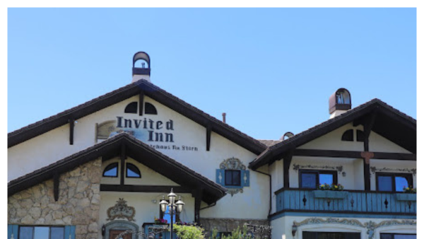 View of the exterior of the Invited Inn in Midway UT